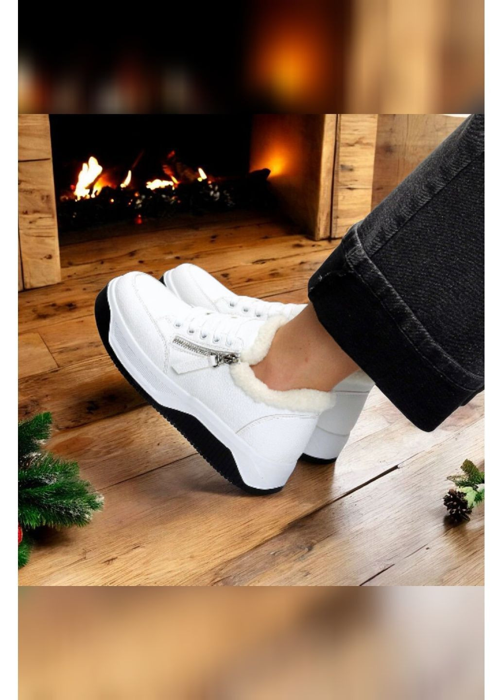 Женские зимние кожаные кроссовки белые на чёрной подошве тёплые с мехом Viki Кросівки белые зима (369719501)
