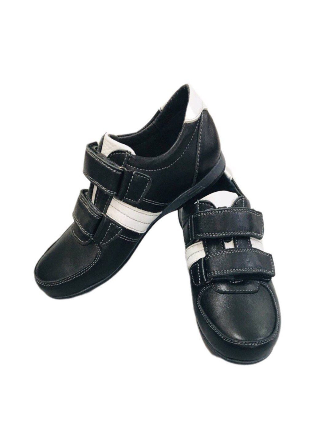 Черно-белые спортивные туфли для мальчика на липучке Seboni