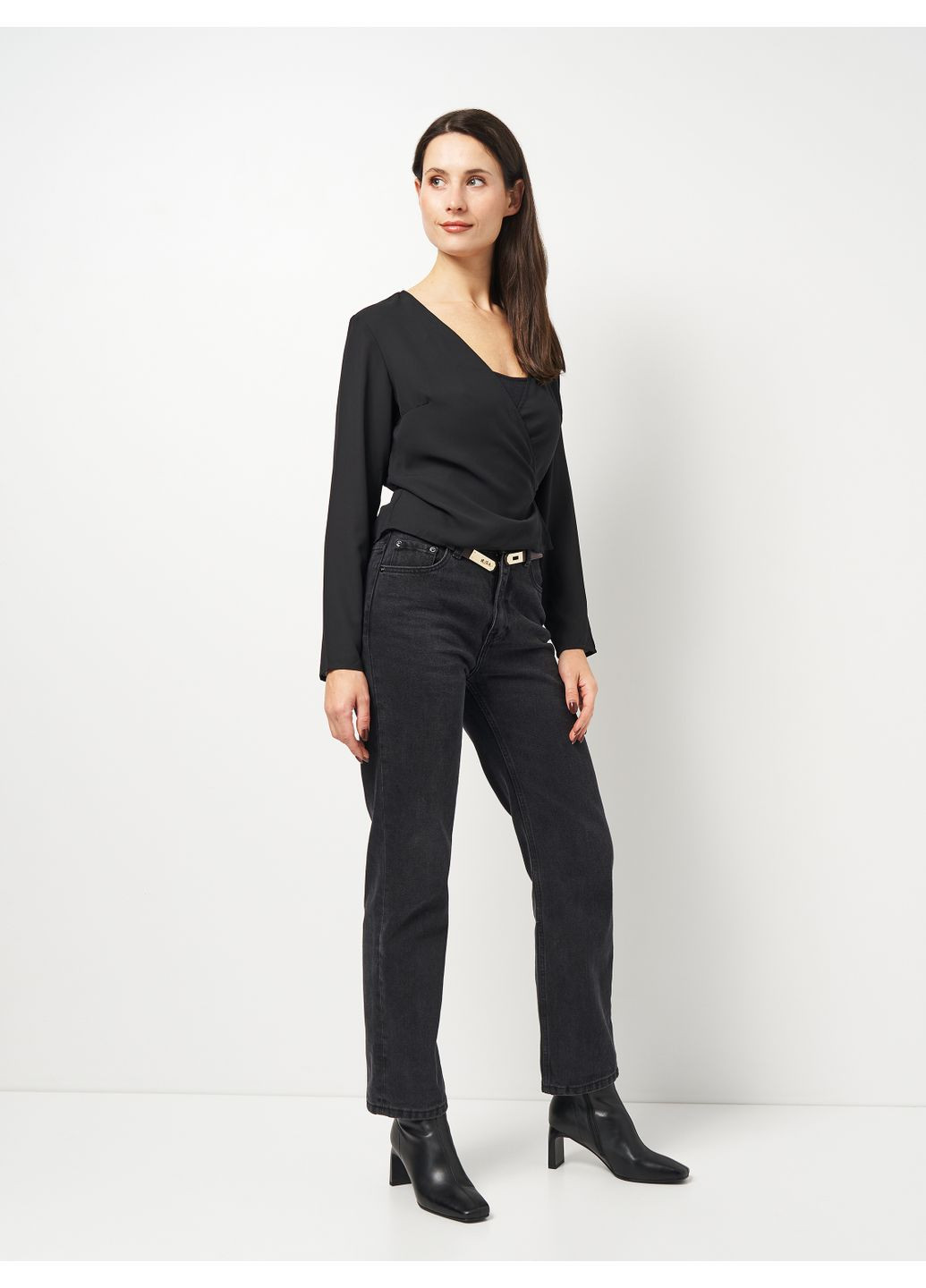 Чёрная блуза Monki