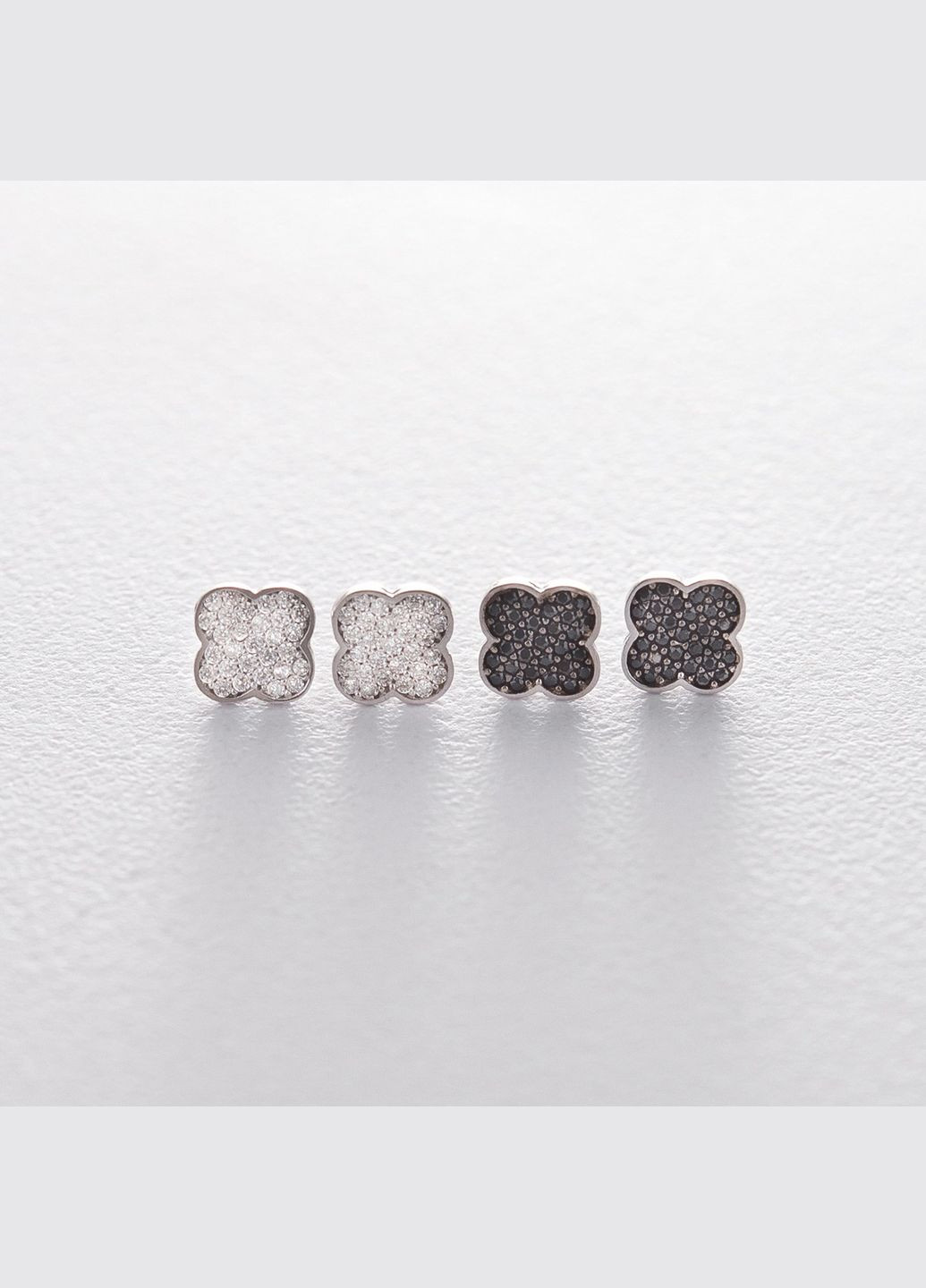 Золоті сережки-пусети з фіанітами Конюшина с04775 Oniks (338254701)