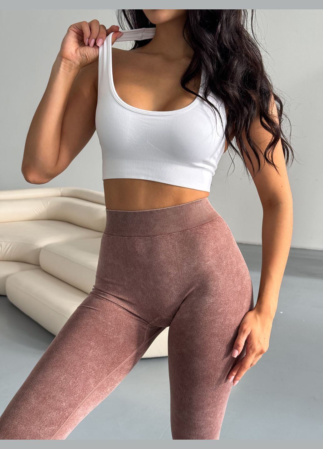 Коричневые демисезонные спортивные женские леггинсы лосины с эффектом вываривания и бразильским пуш-ап double v push up какао SV