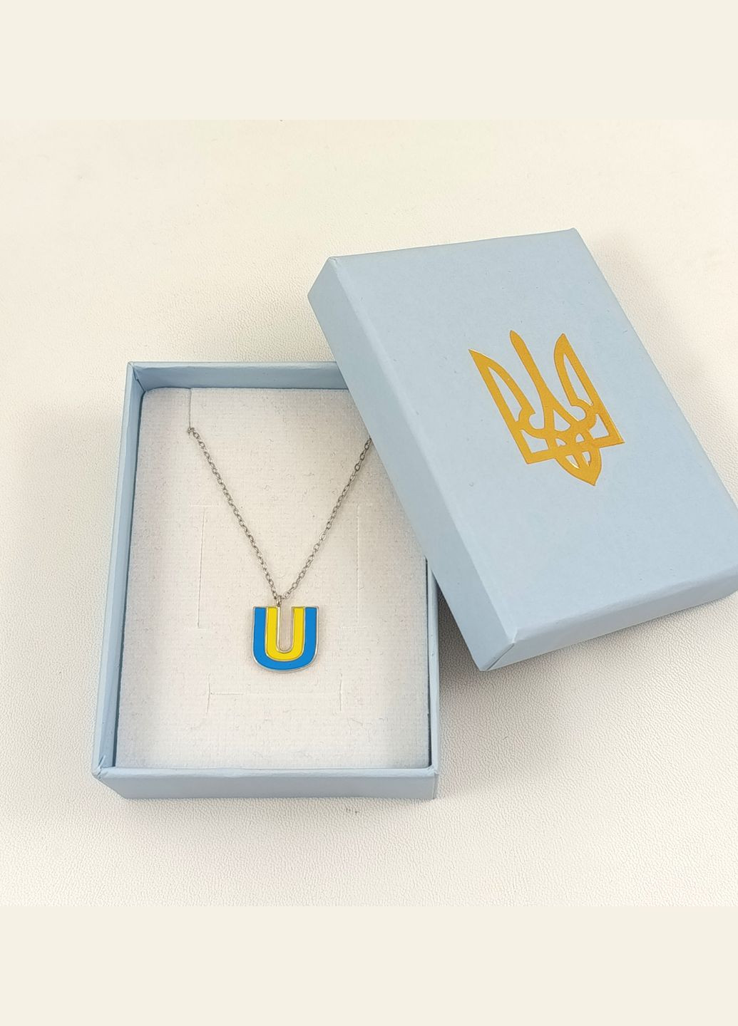 Срібне кольє з жовто-блакитною літерою U "Ukraine" UKR Shatlen Кольє (328445735)