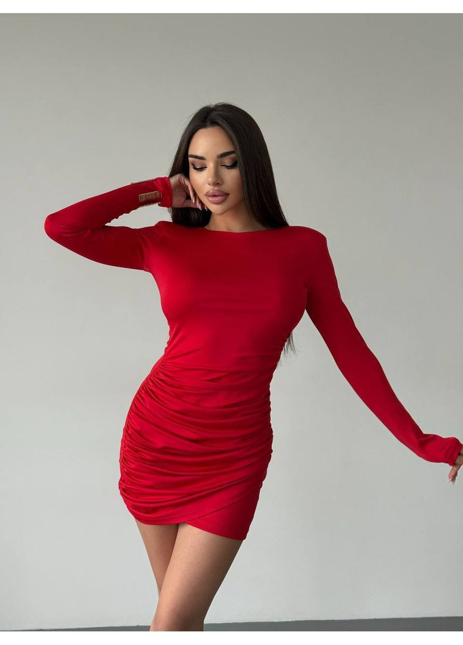 Красное женское платье с драпировкой Osoblyva