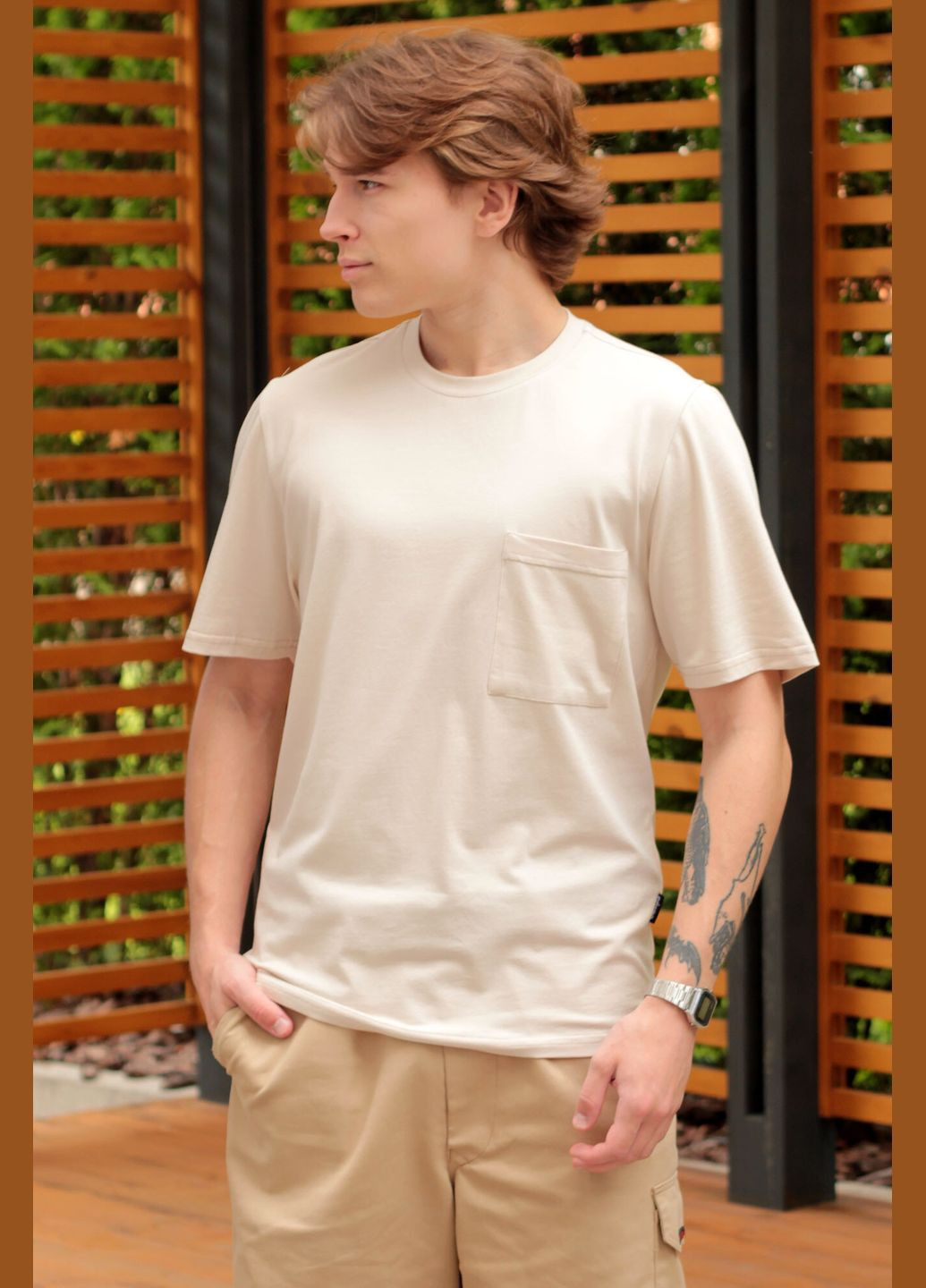 Бежева чоловіча футболка dany Garne