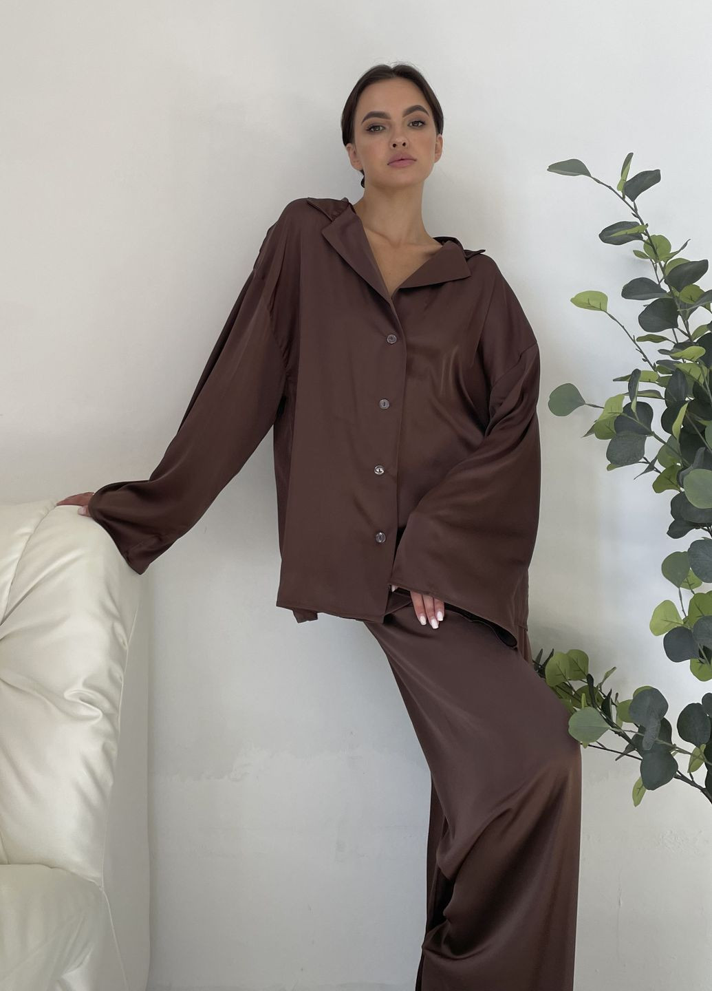 Коричнева всесезон шовкова жіноча піжама VIDCHUY