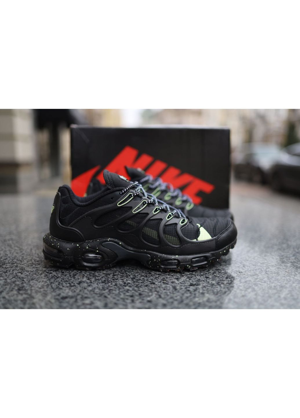 Серые демисезонные кроссовки мужские nike air max tn terrascape plus black green найк аир макс тн плюс No Brand