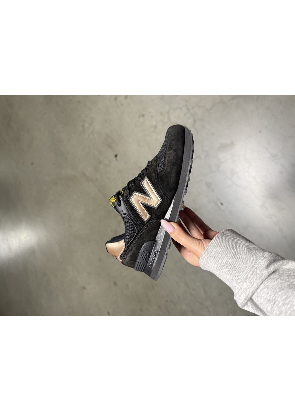 КРОССОВКИ ЖЕНСКИЕ NEW BALANCE 574 BLACK GOLD НЬЮ БЕЛАНС 574 No Brand чёрные демисезоны (367176180)