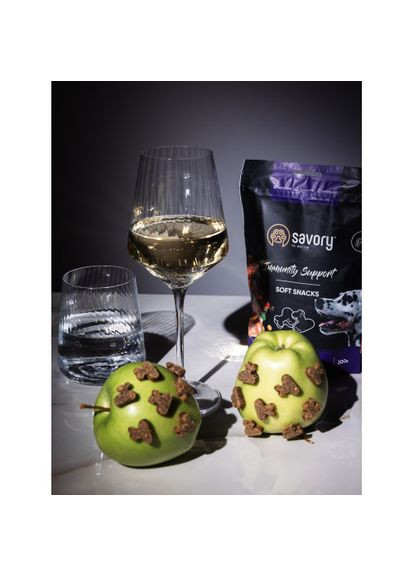 М'які ласощі для зміцнення імунітету собак, качка та шипшина, 200 г Savory (349823126)