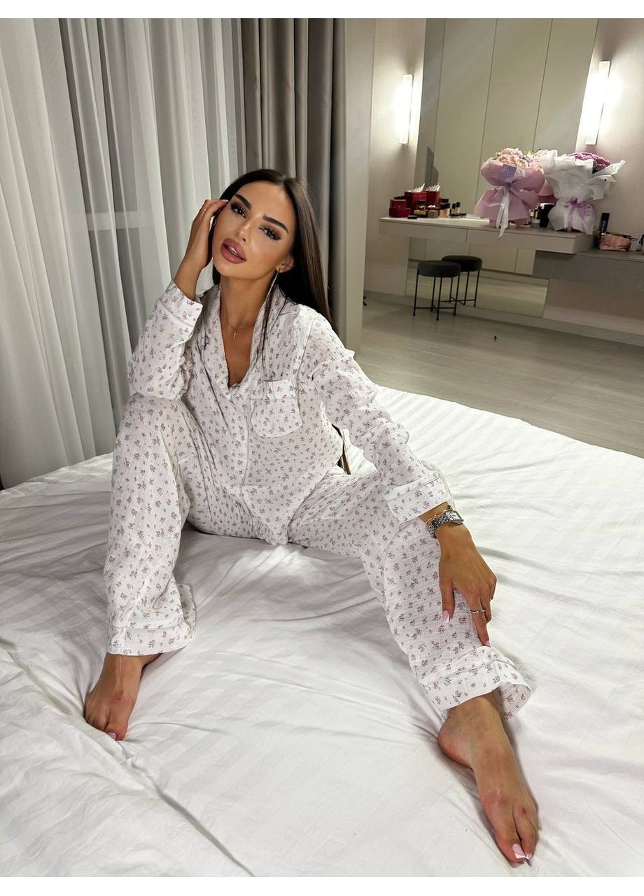 Біла всесезон піжама жіноча муслінова сорочка + брюки Style Point