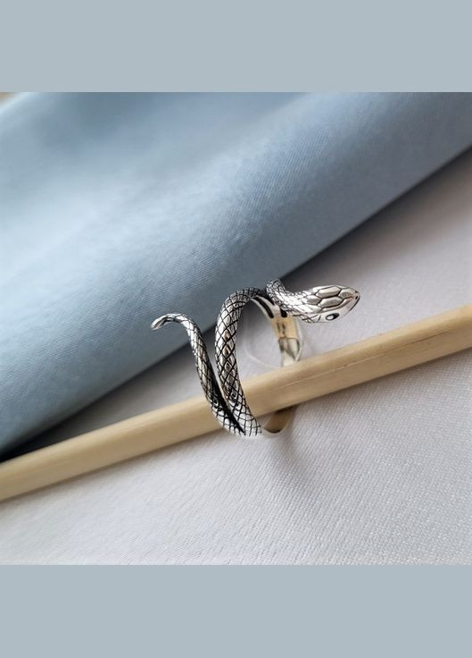 Серебряное кольцо колечко без камней Змея черненное серебро 925 пробы 18.5 размер 1811 3.00г No Brand (306742630)