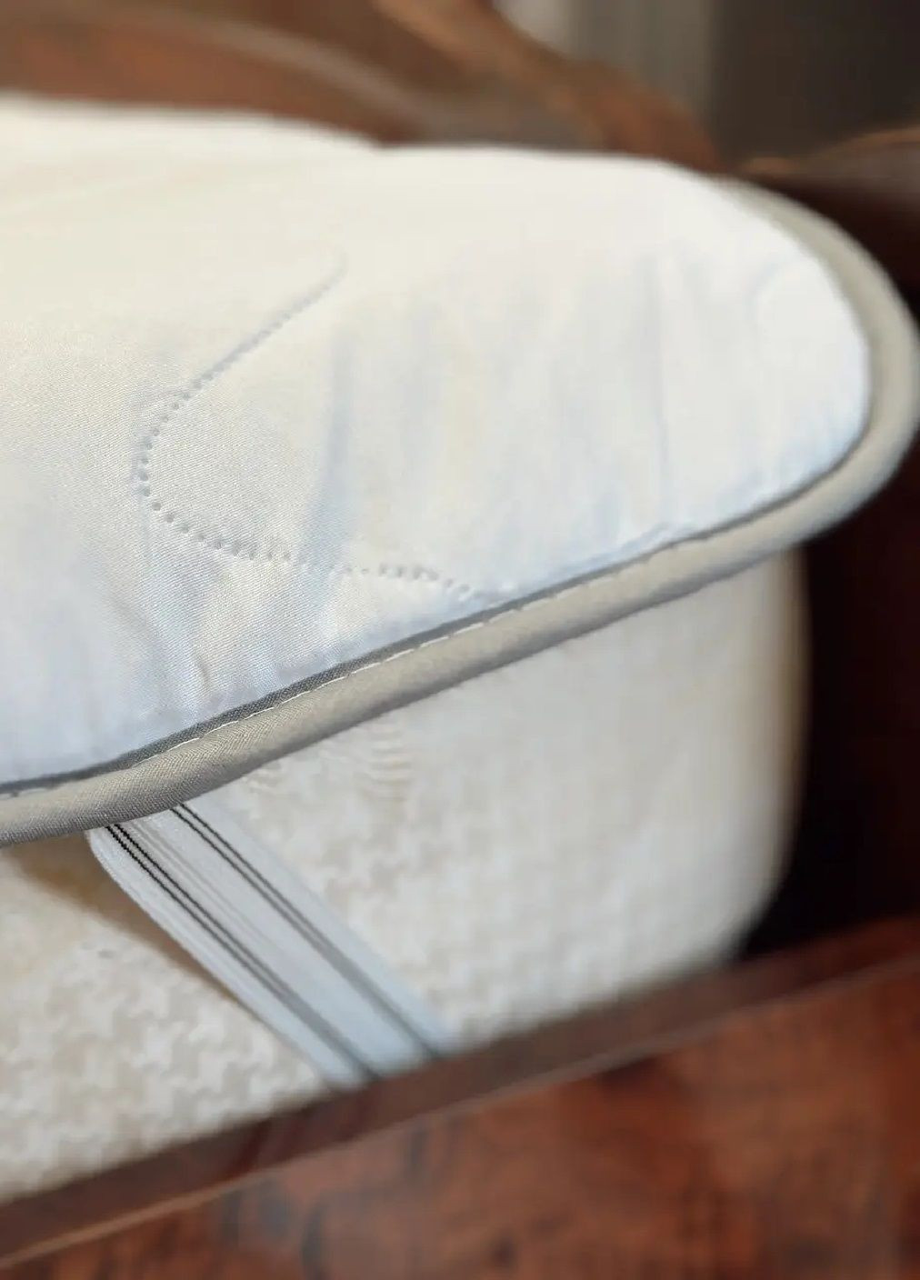 Тонкий двоспальний ортопедичний матрац топпер на ліжко диван з анатомічними властивостями 180x200x3,5 см (478949-Prob) Unbranded (314996001)