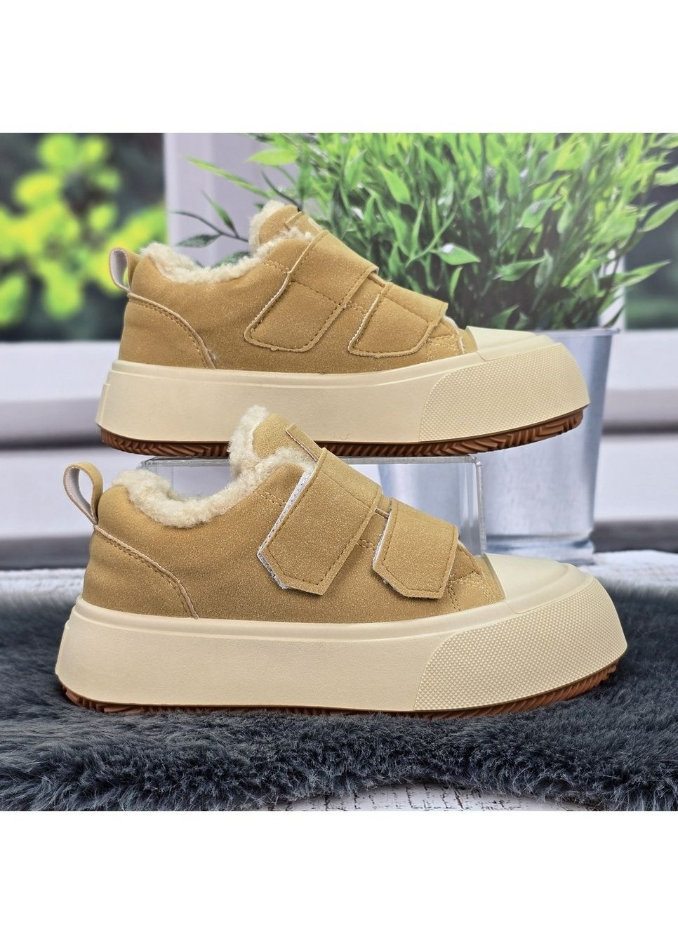 Зимние кроссовки женские зимние замшевые на липучках Бабочка из искусственной замши