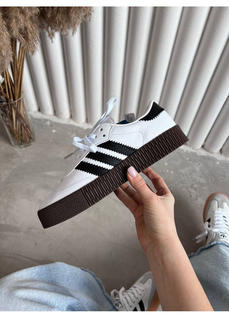 Белые всесезонные кроссовки samba white black adidas