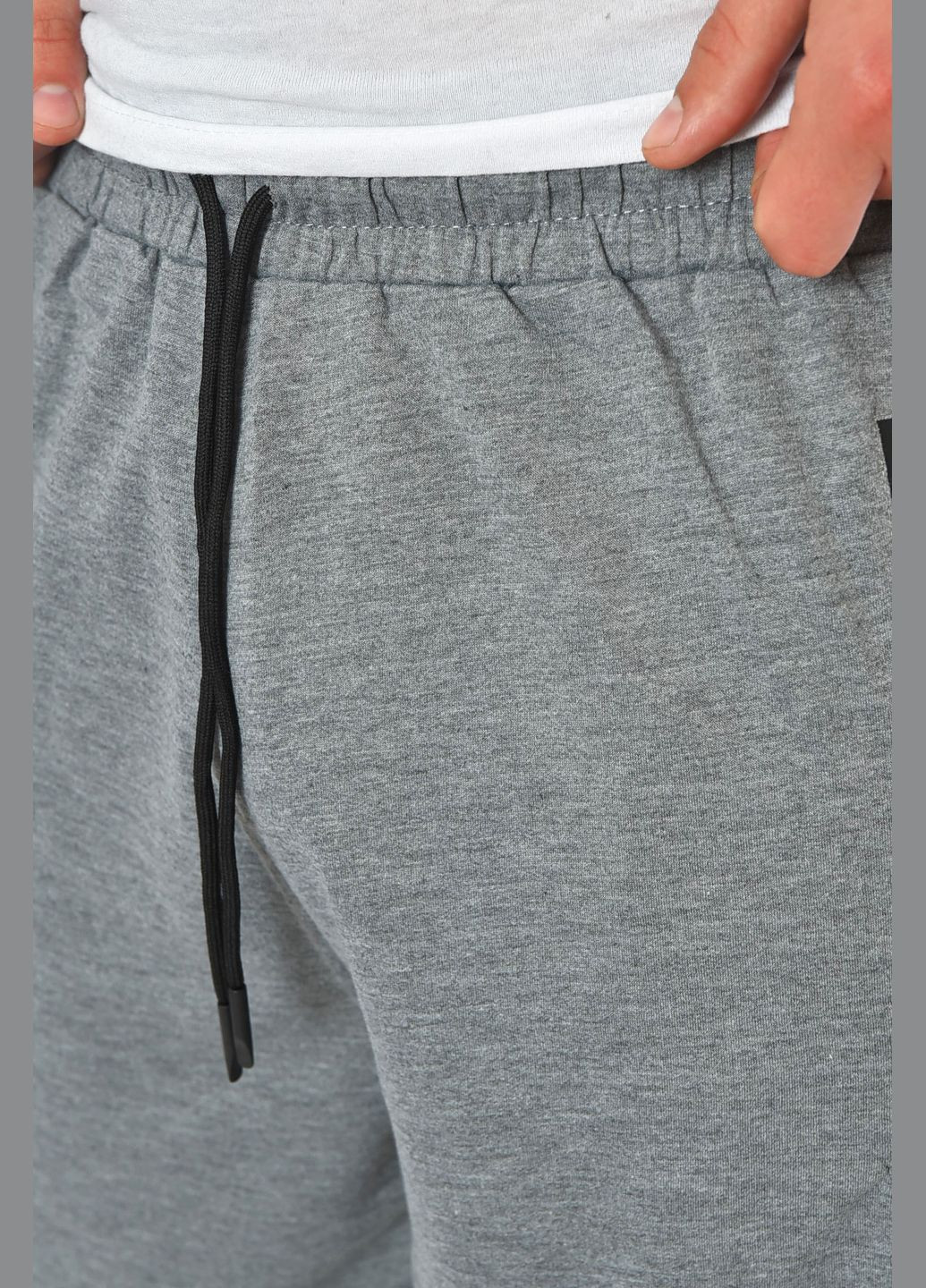 Шорти чоловічі однотонні сірого кольору Let's Shop (329296163)