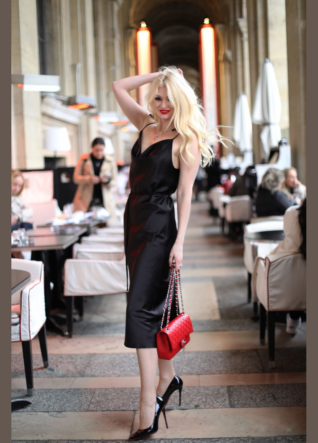 Чорна коктейльна, святковий, вечірня шовкова сукня на зав'язках довжина міді сукня-комбінація Fayna однотонна