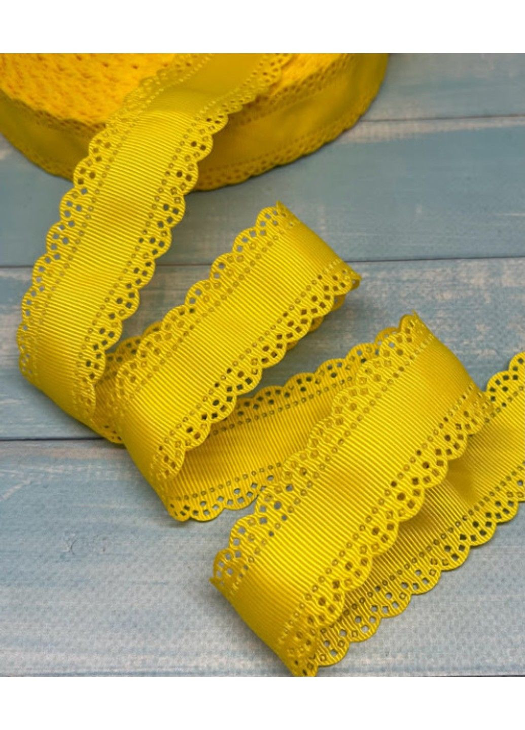 Репсова стрічка 30 мм -перфорована-жовта, арт 014688, 1 метр No Brand (329188048)