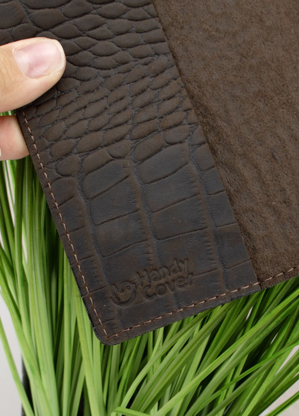 Подарунковий чоловічий набір №33 коричневий: обкладинка на паспорт та права HandyCover (302211511)