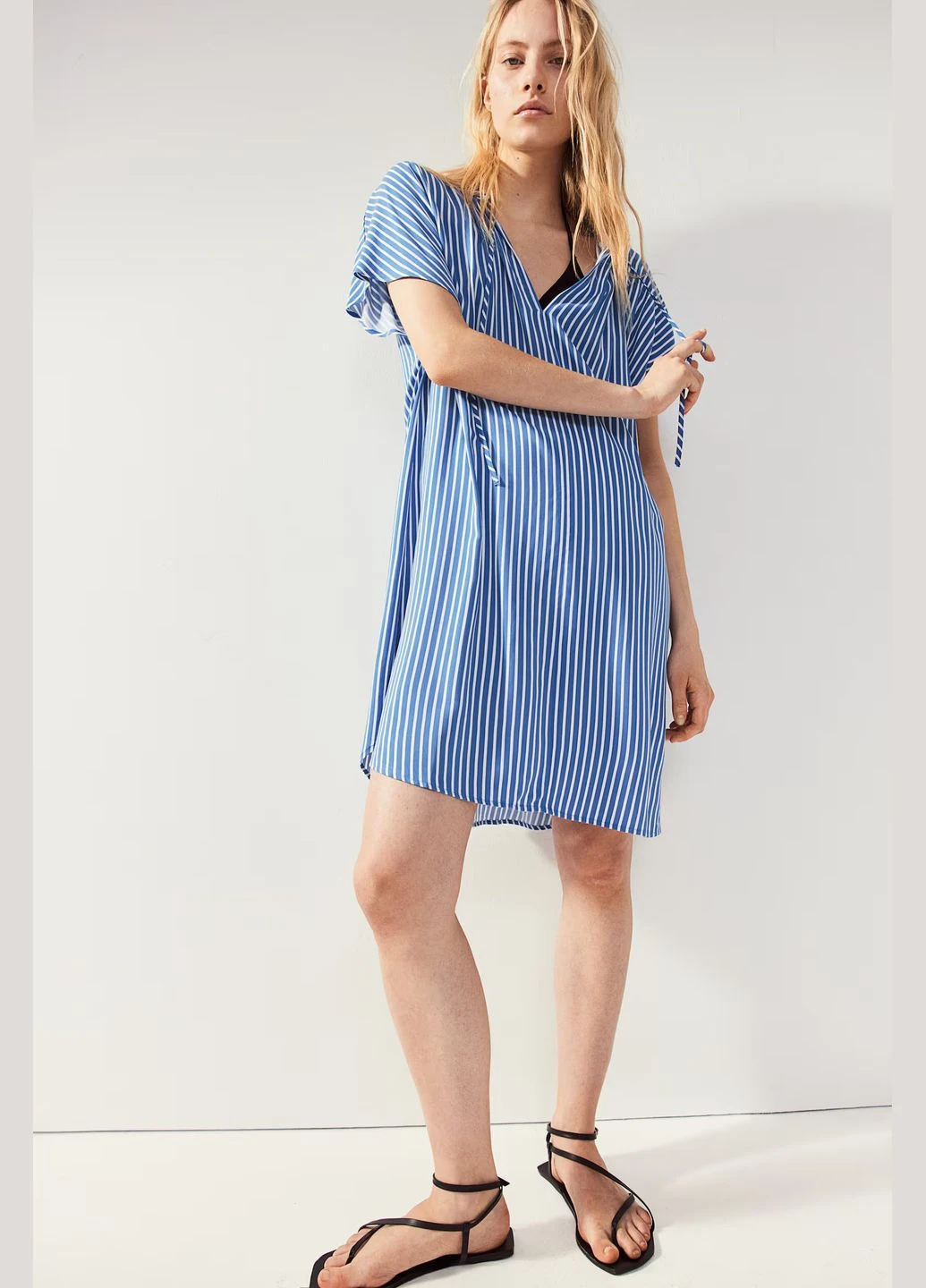 Синя сукня H&M однотонна