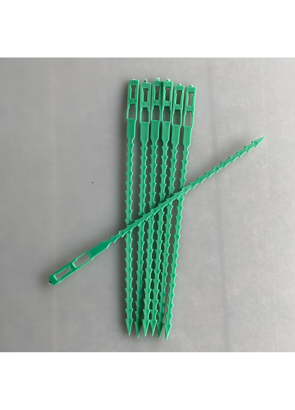 Многоразовые садовые хомуты для подвязки растений 17 см 100 шт No Brand (371915008)