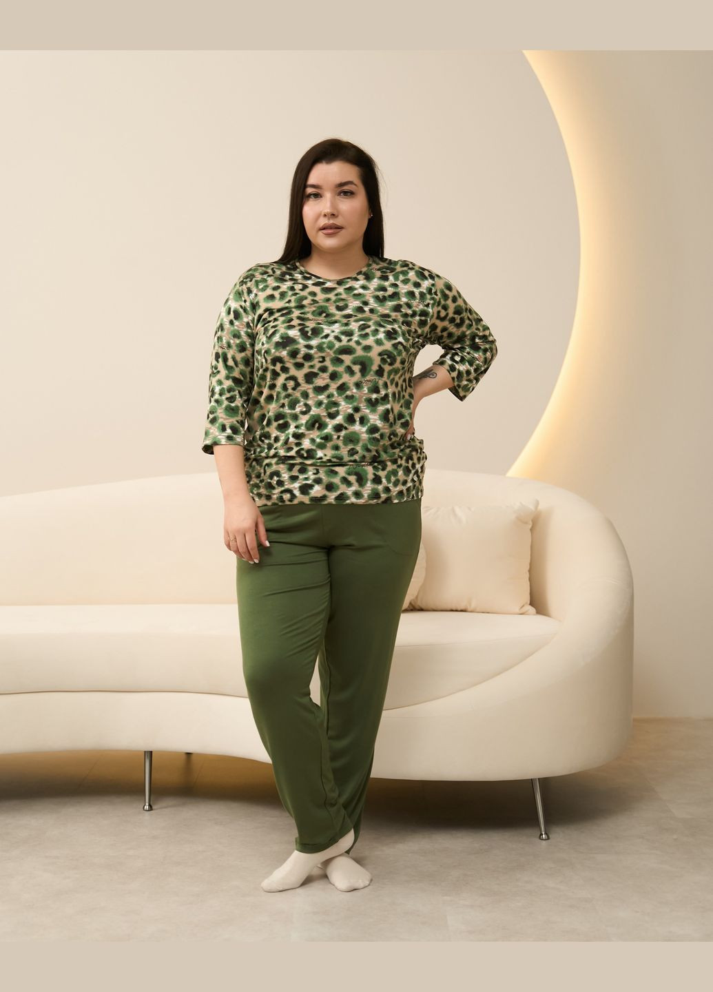 Оливкова (хакі) жіночий комплект штани та кофта рукав 3/4 Nicoletta