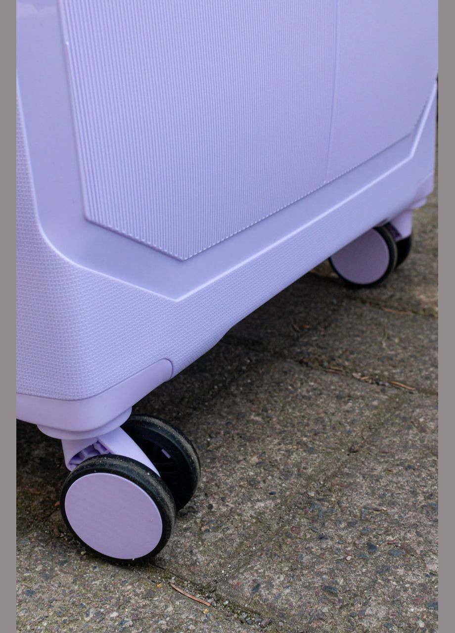 Чемодан полипропилен 100% большой L размер, цвет красный Wings CKT01 (338182639)