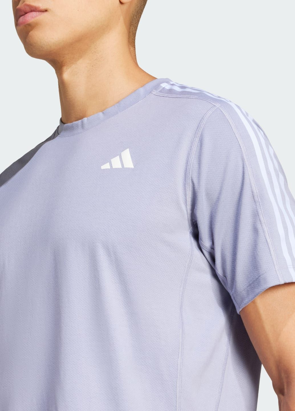 Фіолетова футболка own the run 3-stripes adidas