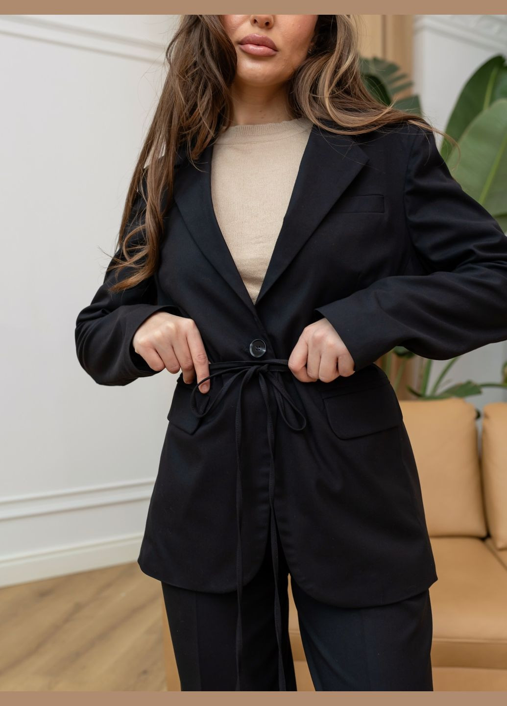 Черный женский пиджак Larionoff однотонный - всесезон