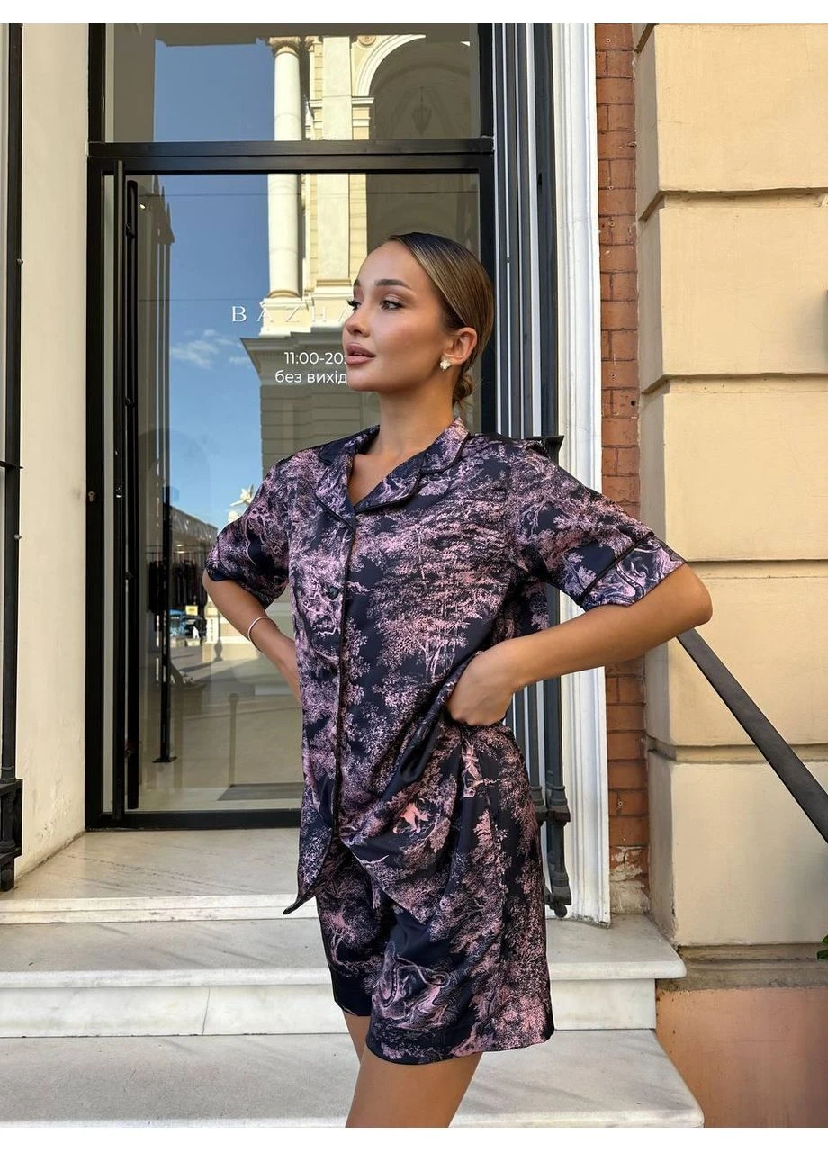 Жіночий костюм з шовку з шортами No Brand (397944099)