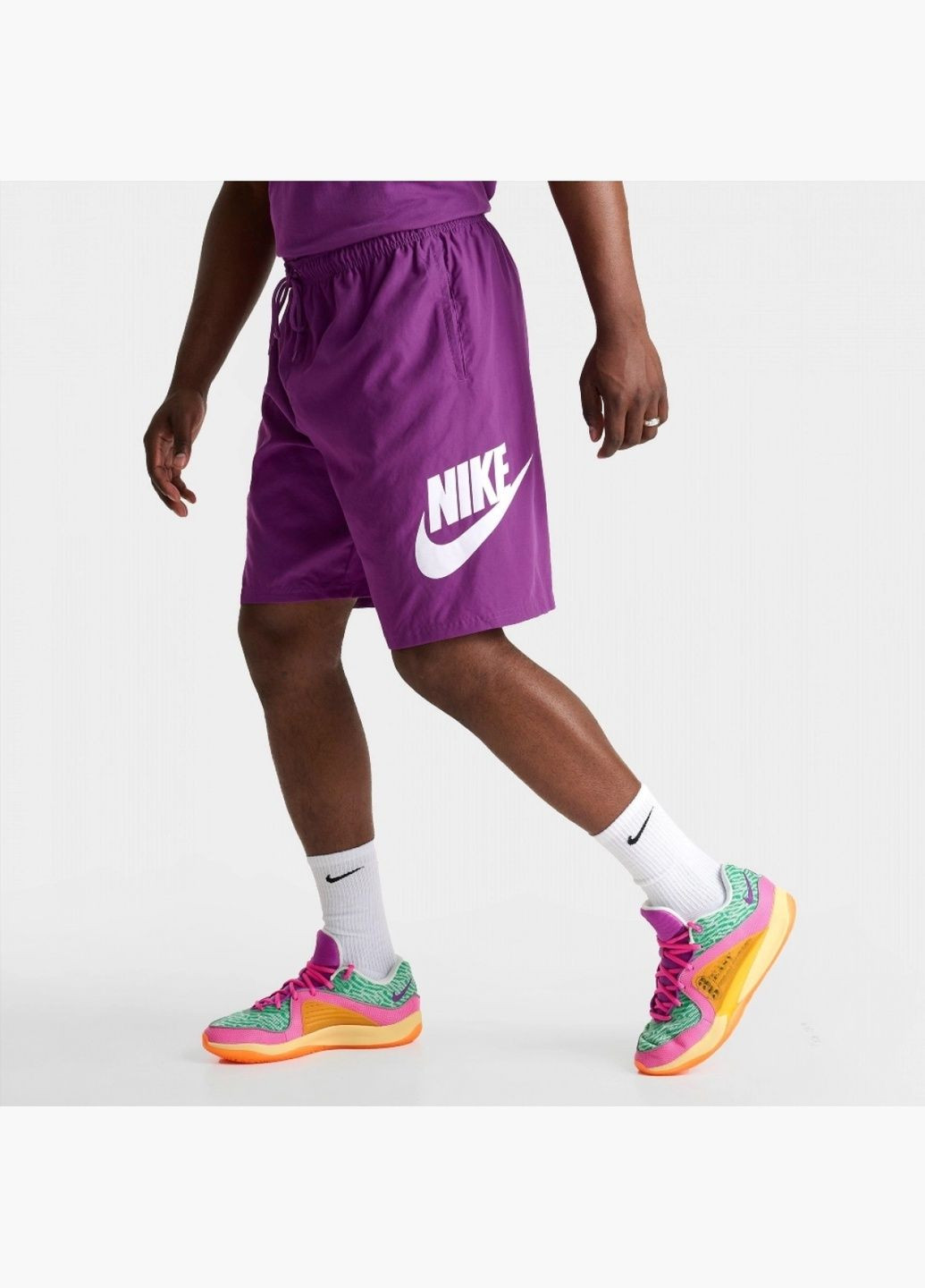 Шорти чоловічі Club Unlined Woven Shorts Violet FN3303-503 Nike (332610392)
