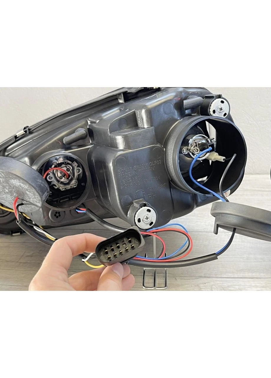 Передние фары Volkswagen 5 (2003-2009) черные с кольцами и диодами (ЦЕНА ЗА ПАРУ) Tuning-Tec Golf (398175444)