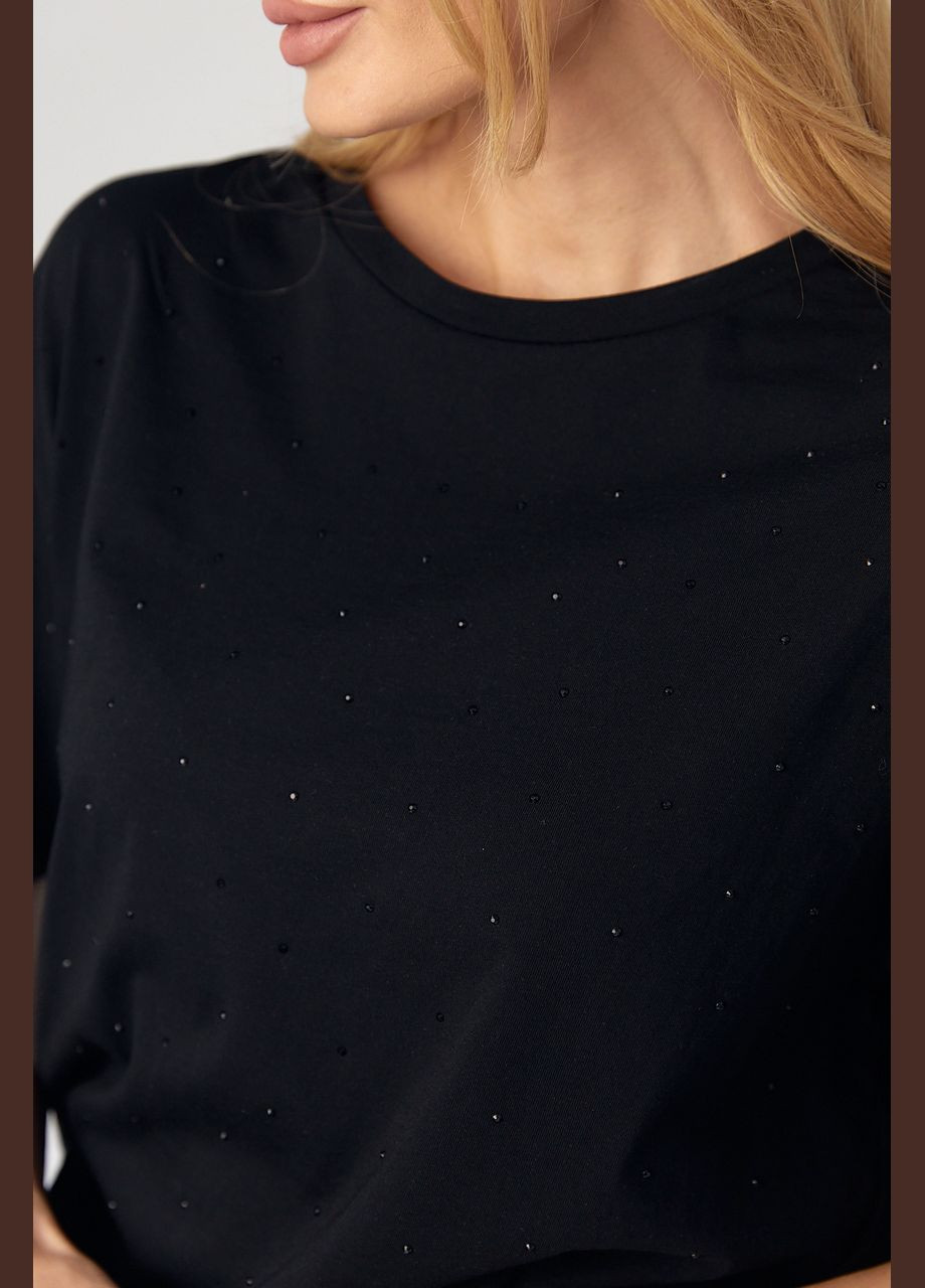 Черная летняя женская футболка с термостразами белый цвет Lurex