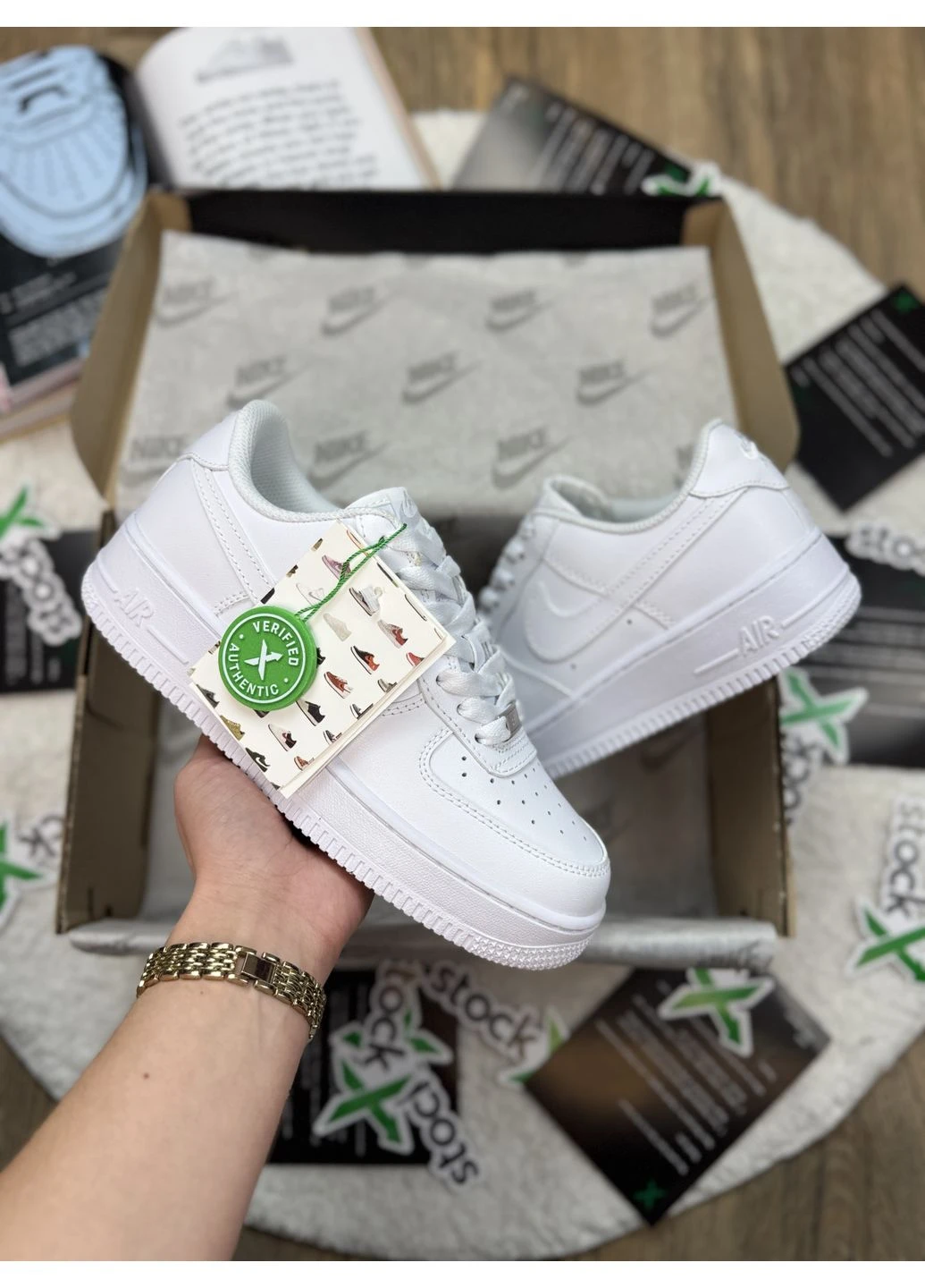 Білі кросівки чоловічі nike air force 1 classic white low premium найк аір форс 1 білі демісезон No Brand