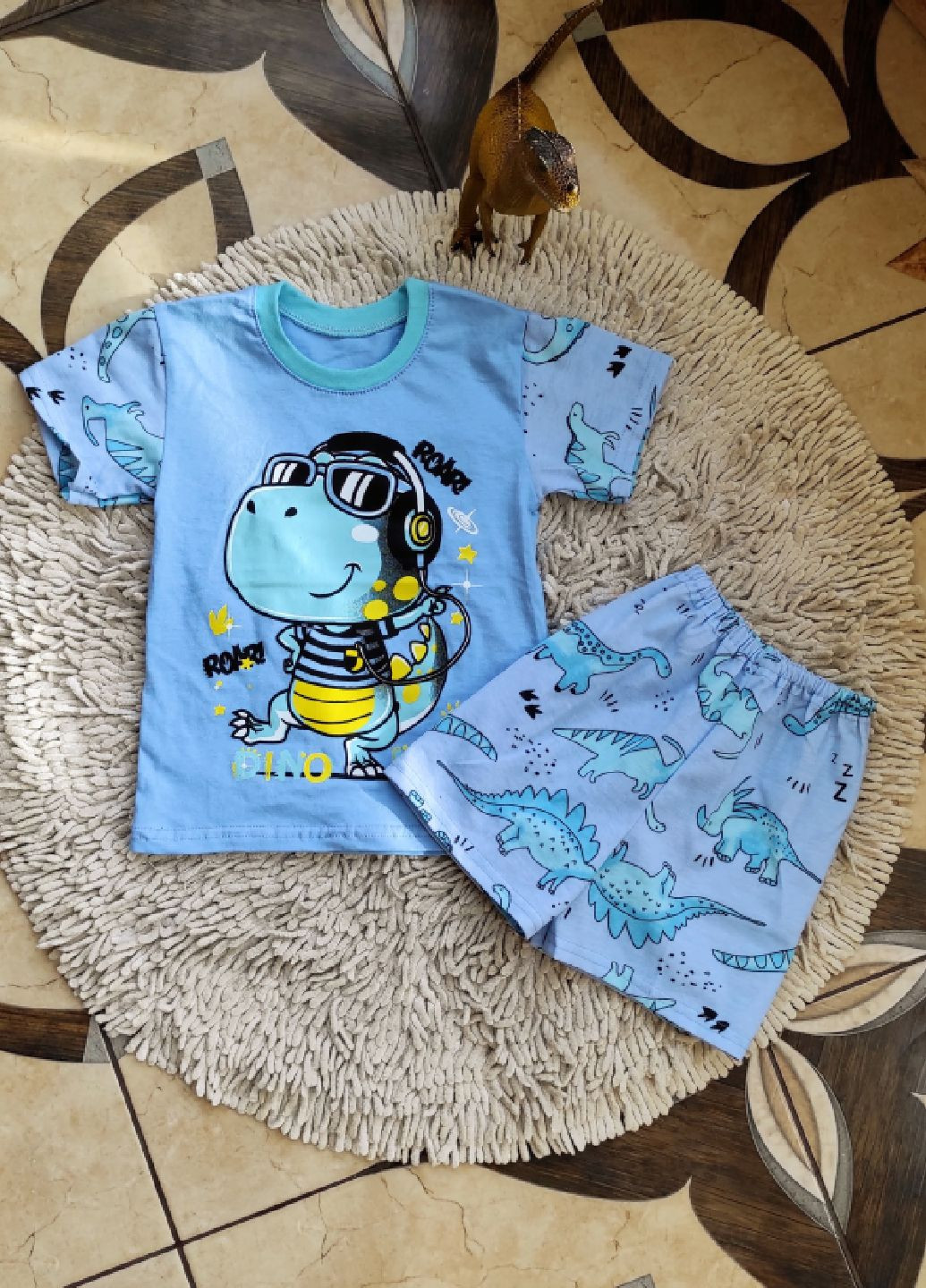 Голубая всесезон пижама детская с динозаврами летняя (футболка, шорты) футболка + шорты No Brand