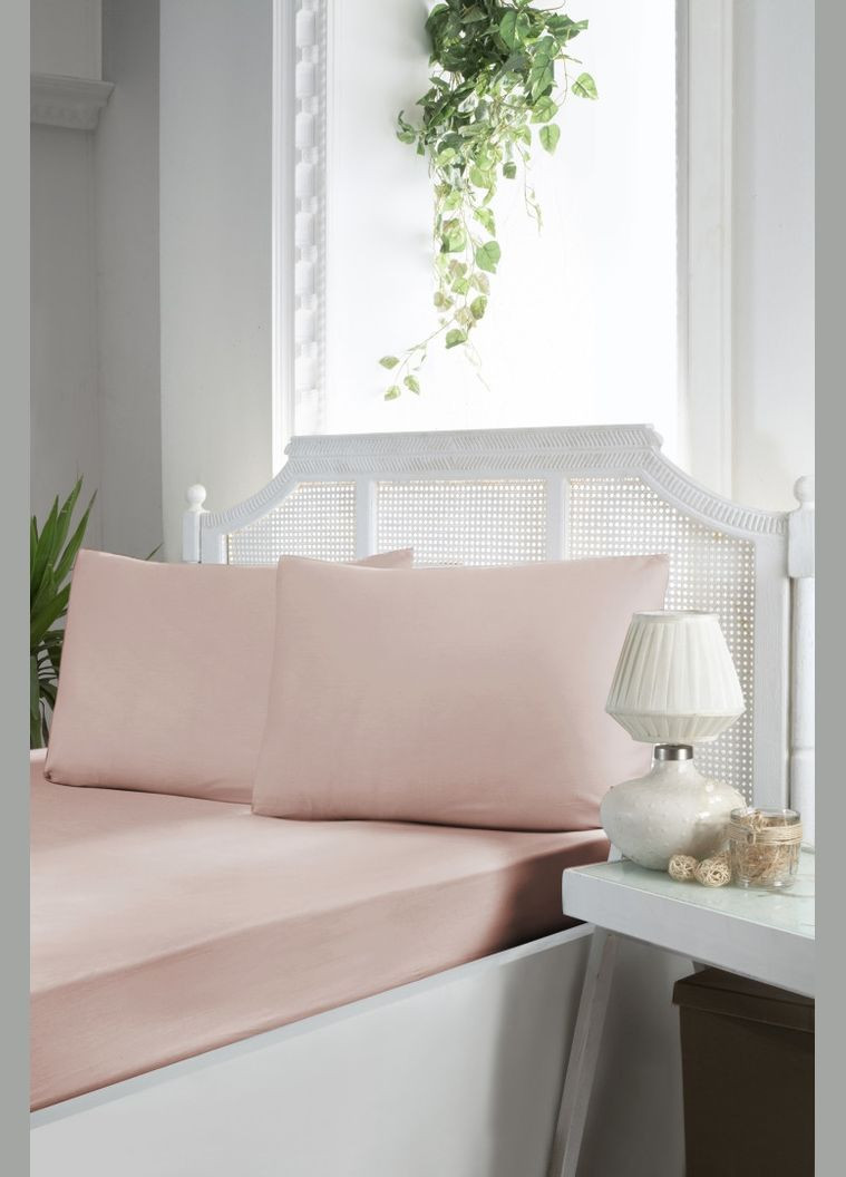 Сатиновая простыня 160х200см на резинке с наволочками, First Choice Powder (338863046)