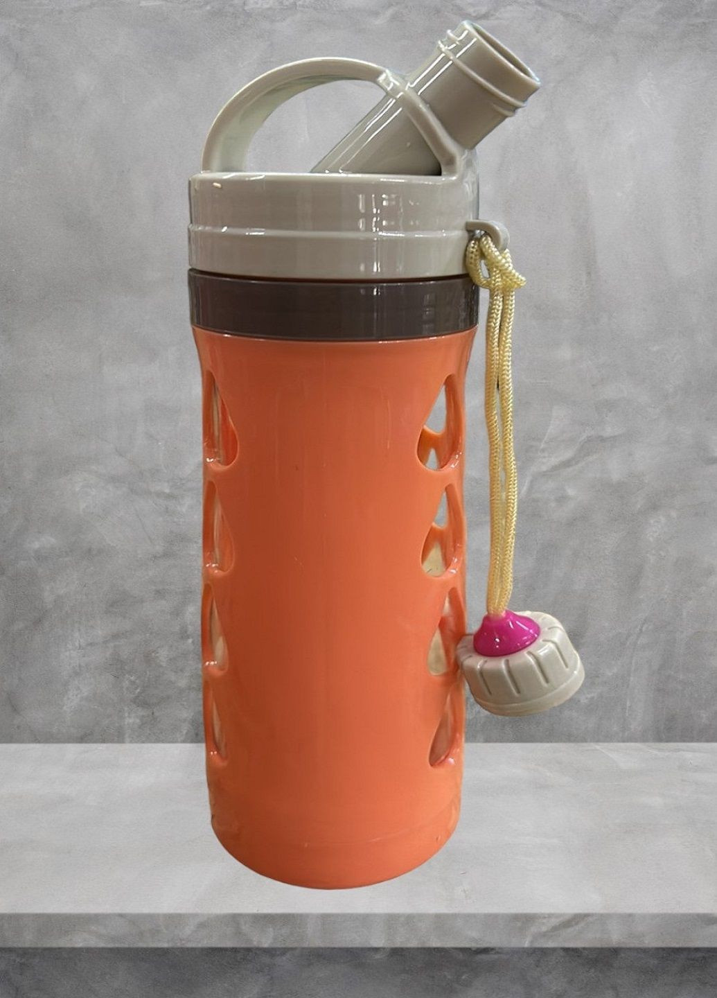 Универсальная современная компактная бутылочка для воды и соков с ручкой для переноски 600мл Оранжевая VTech (297669730)