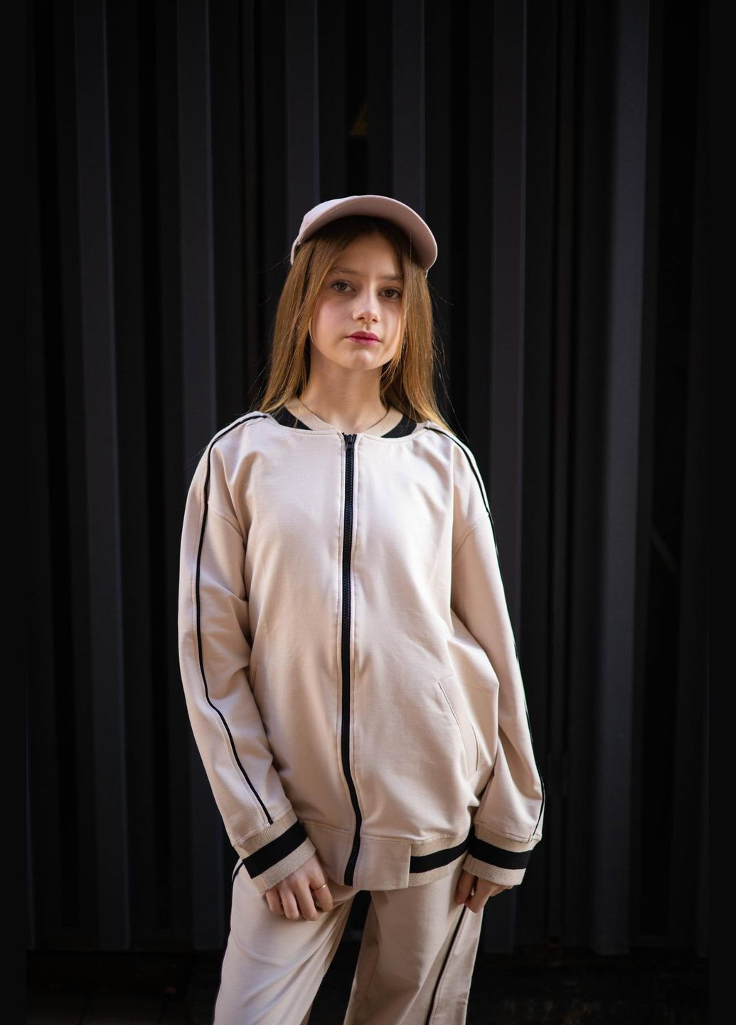 Бежевий демісезонний костюм кант беж брючний IRmAS оверсайз