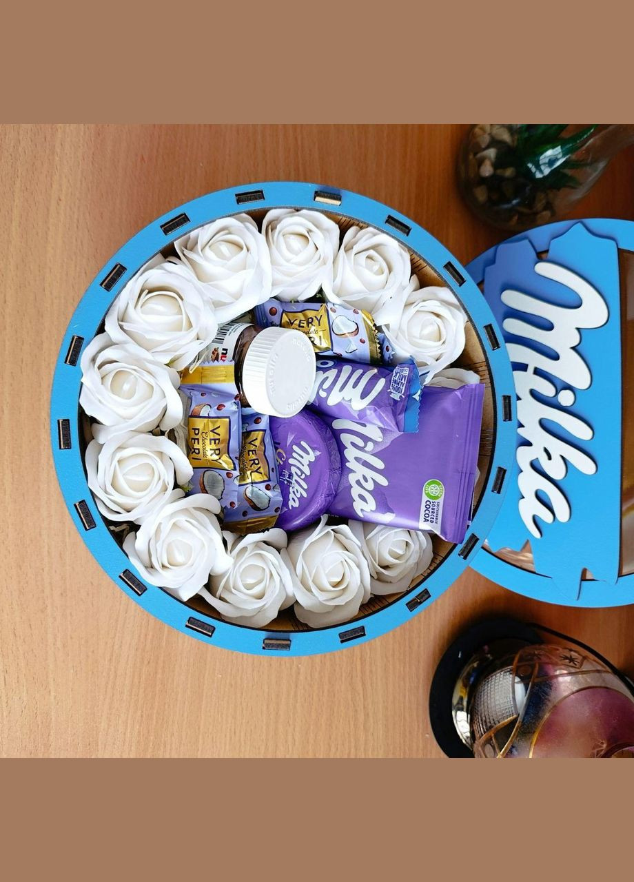 Бокс мілка з солодощами для дівчини на день народження 8 березня день закоханих новий рік різдво на свято(ar236) No Brand (336906195)