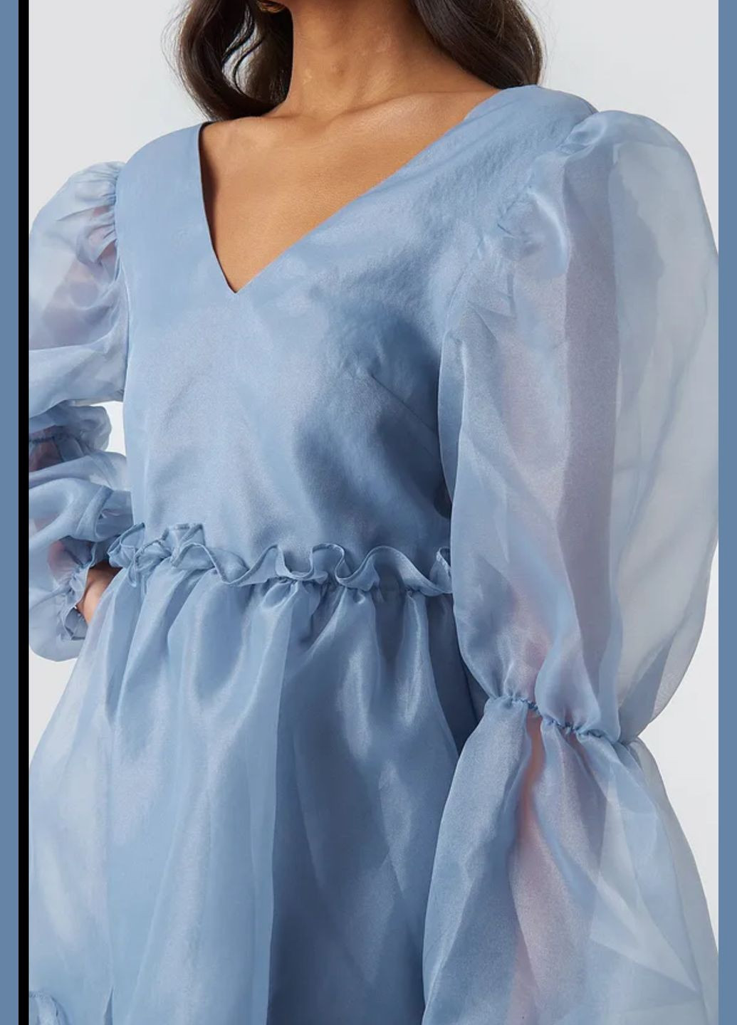 Голубое платье мини из органзы бейби долл. NA-KD