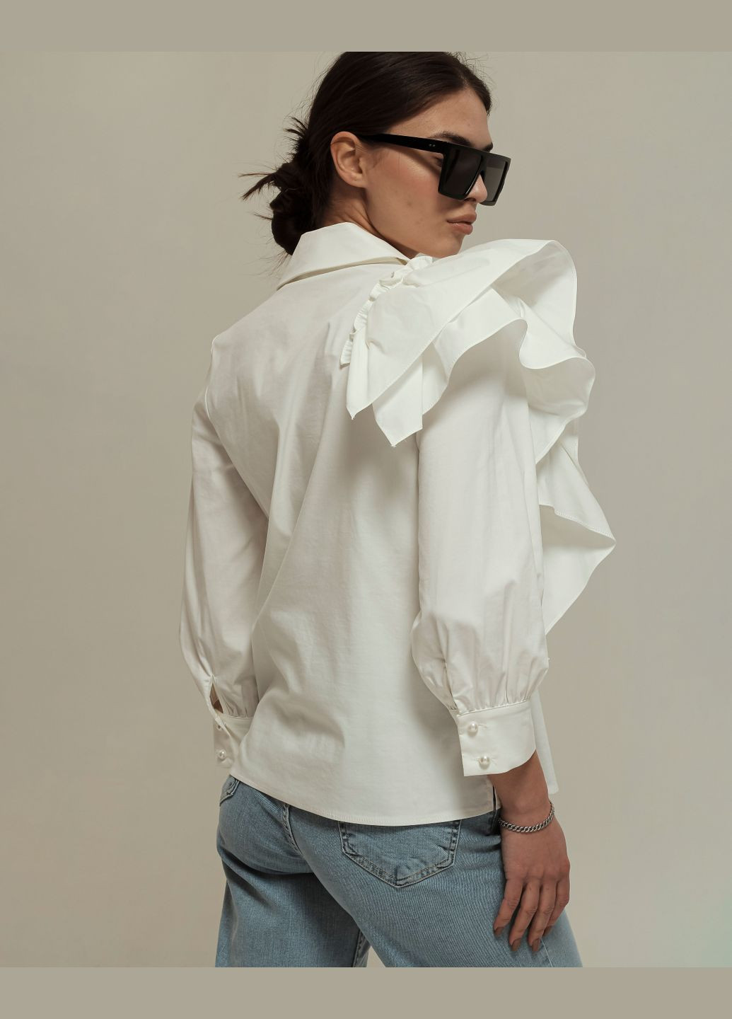 Біла блуза Of White