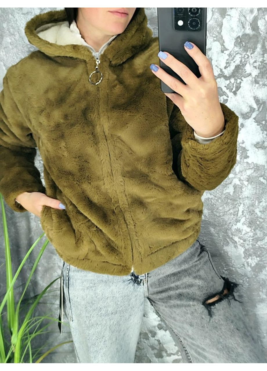 Оливкова (хакі) зимня жіноча тепла м'яка екошуба блакитна, на змійці, з капюшоном с-м (42-44) NONA