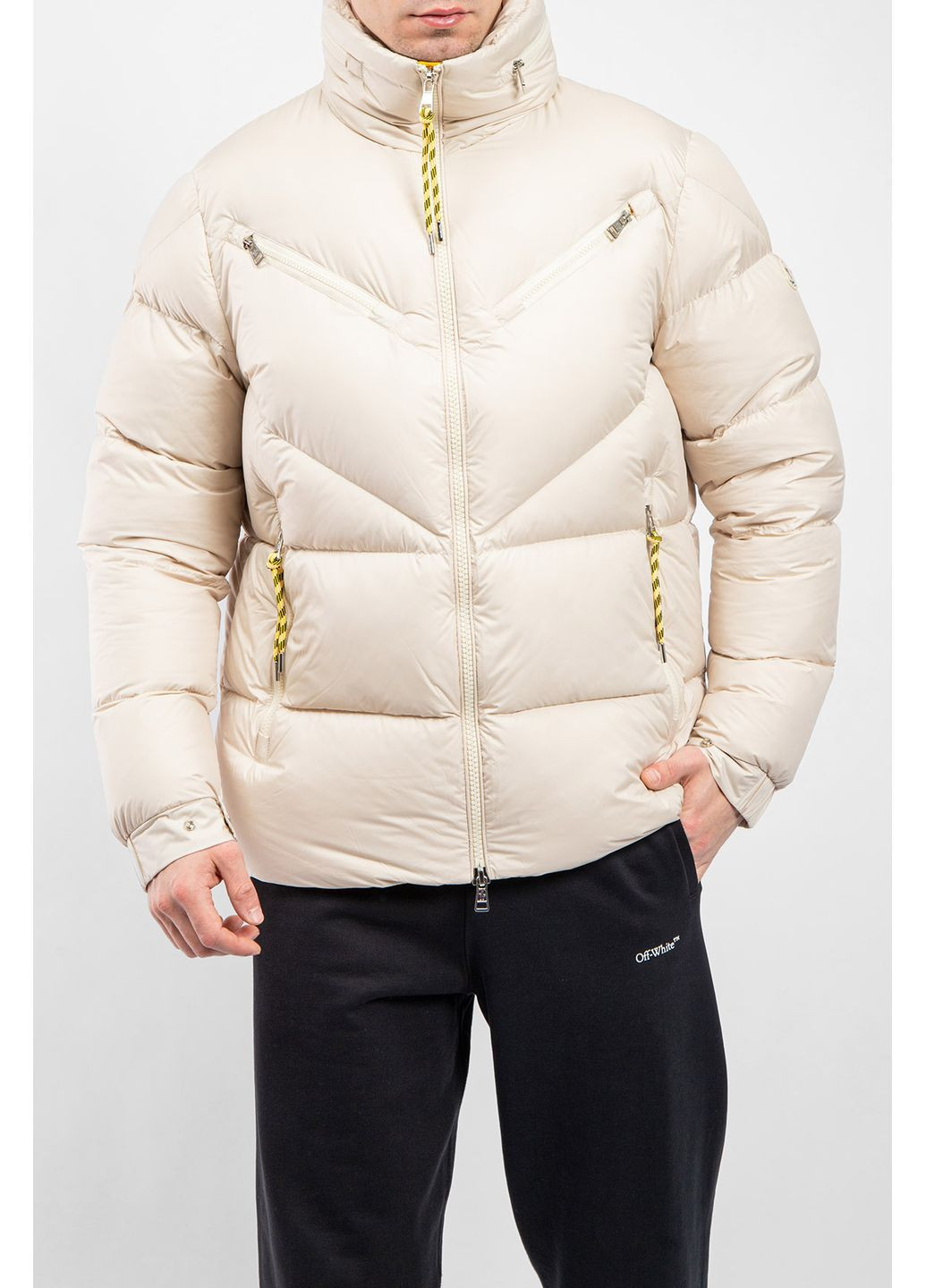 Бежевый зимний Пуховик Moncler
