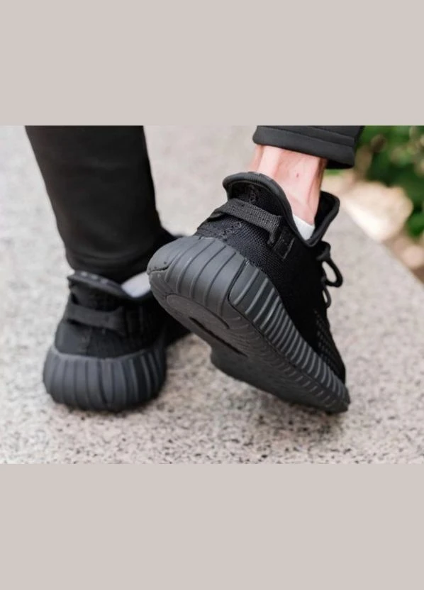 Чорні кросівки adidas yeezy 350 v2 mono чорні демісезон Respect --5595
