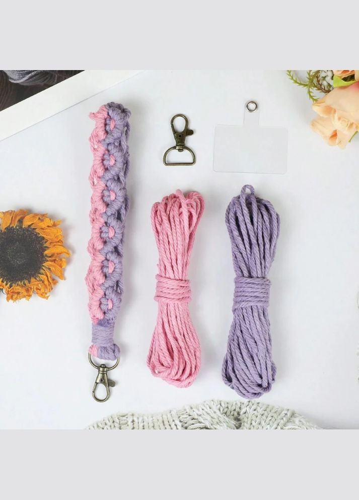 Набір макраме для плетіння і в'язання брелока "Петля" для ключів і аксесуарів 22х3см, фіолетовий з рожевим No Brand (369802673)