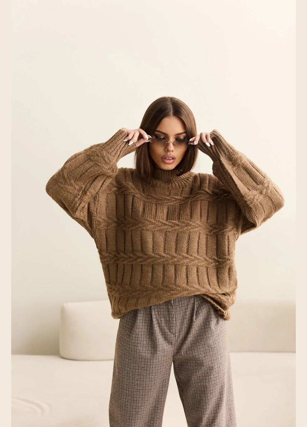 Кофейный демисезонный свитер пуловер Seventeen