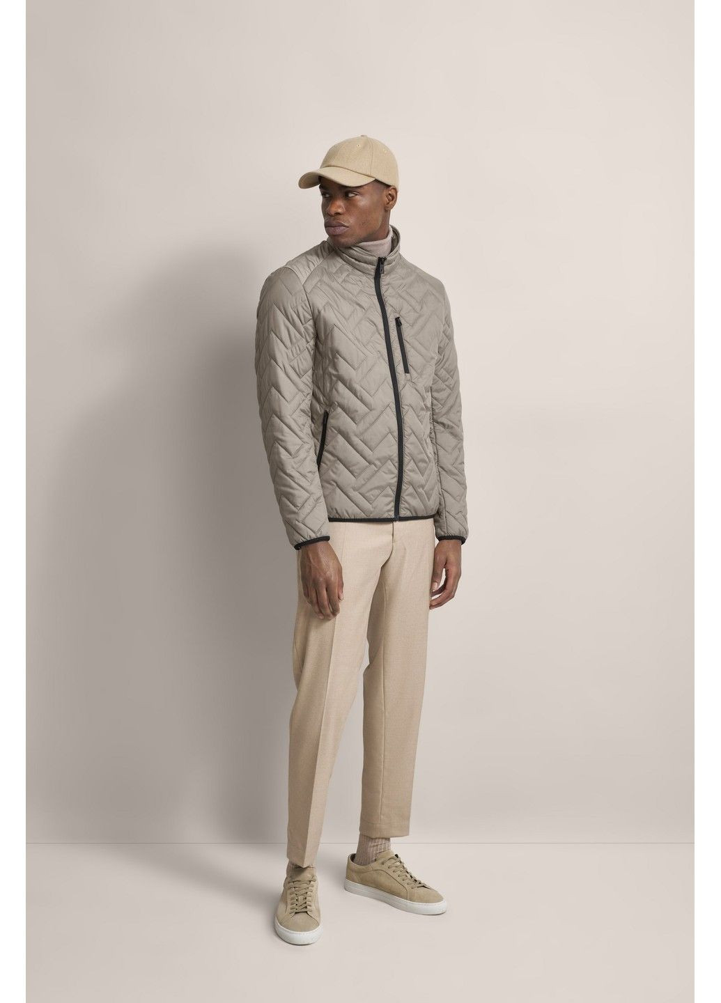 Бежевая демисезонная мужская куртка бежевый Bugatti