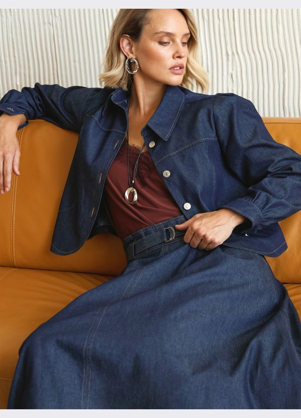 Темно-синяя однотонная джинсовая юбка-миди тёмно-синего цвета Dressa