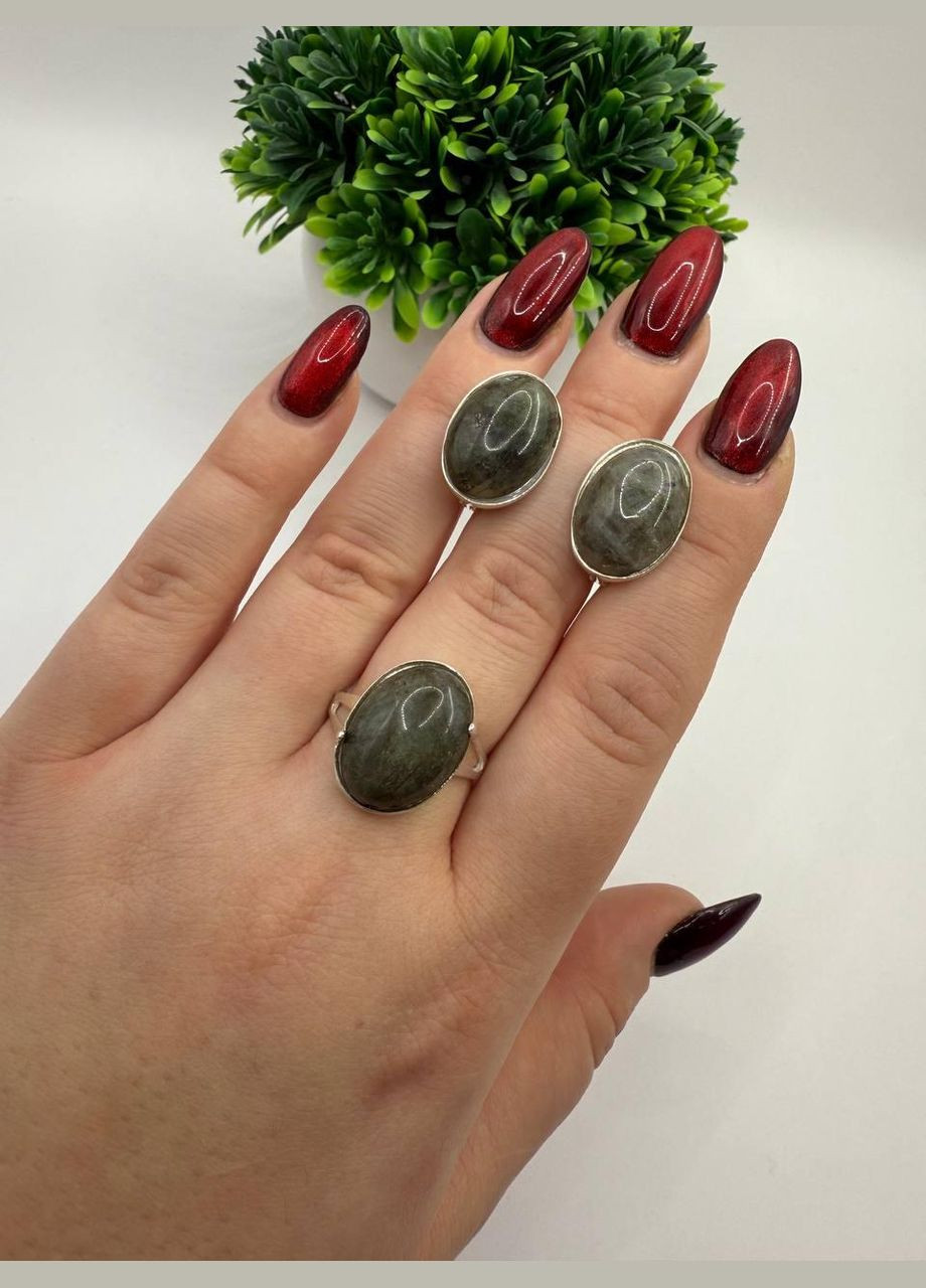 Набір прикрас Ідеал срібний 925 проба комплект каблучка і сережки, можливі варіанти каміння. No Brand (328264013)