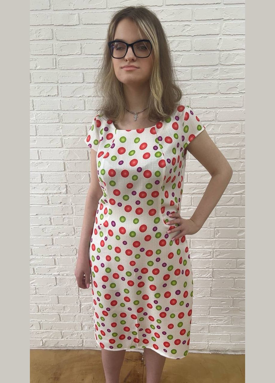 Белое повседневный, кэжуал белое льняное летнее женское платье-футляр миди в красный горошек в зеленый горошек платье-футболка, футляр No Brand в горошек