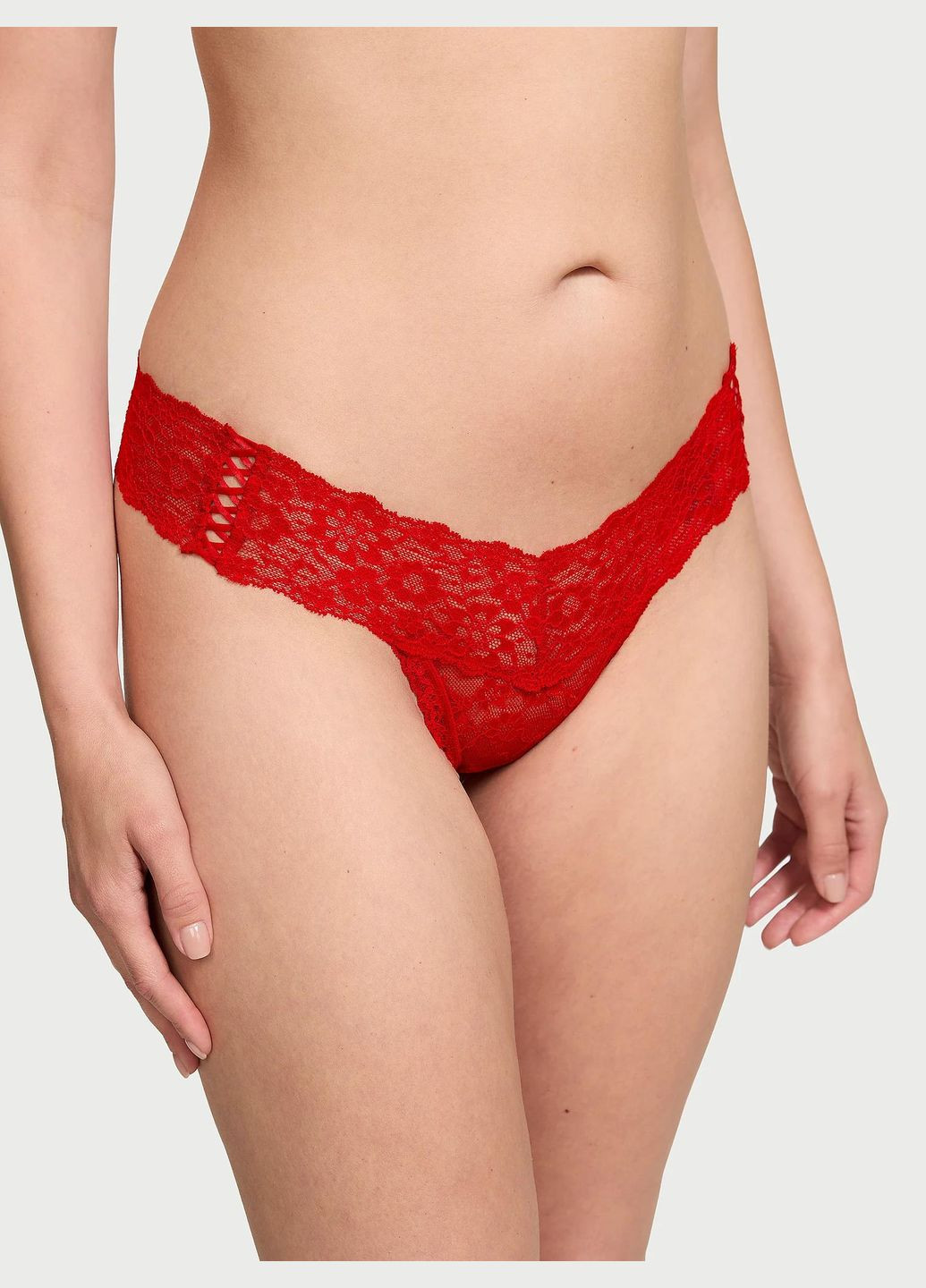 Комплект з 5 мереживних трусиків-стрінгів Victoria's Secret 5-Pack Mixed Thong Panties (303334269)