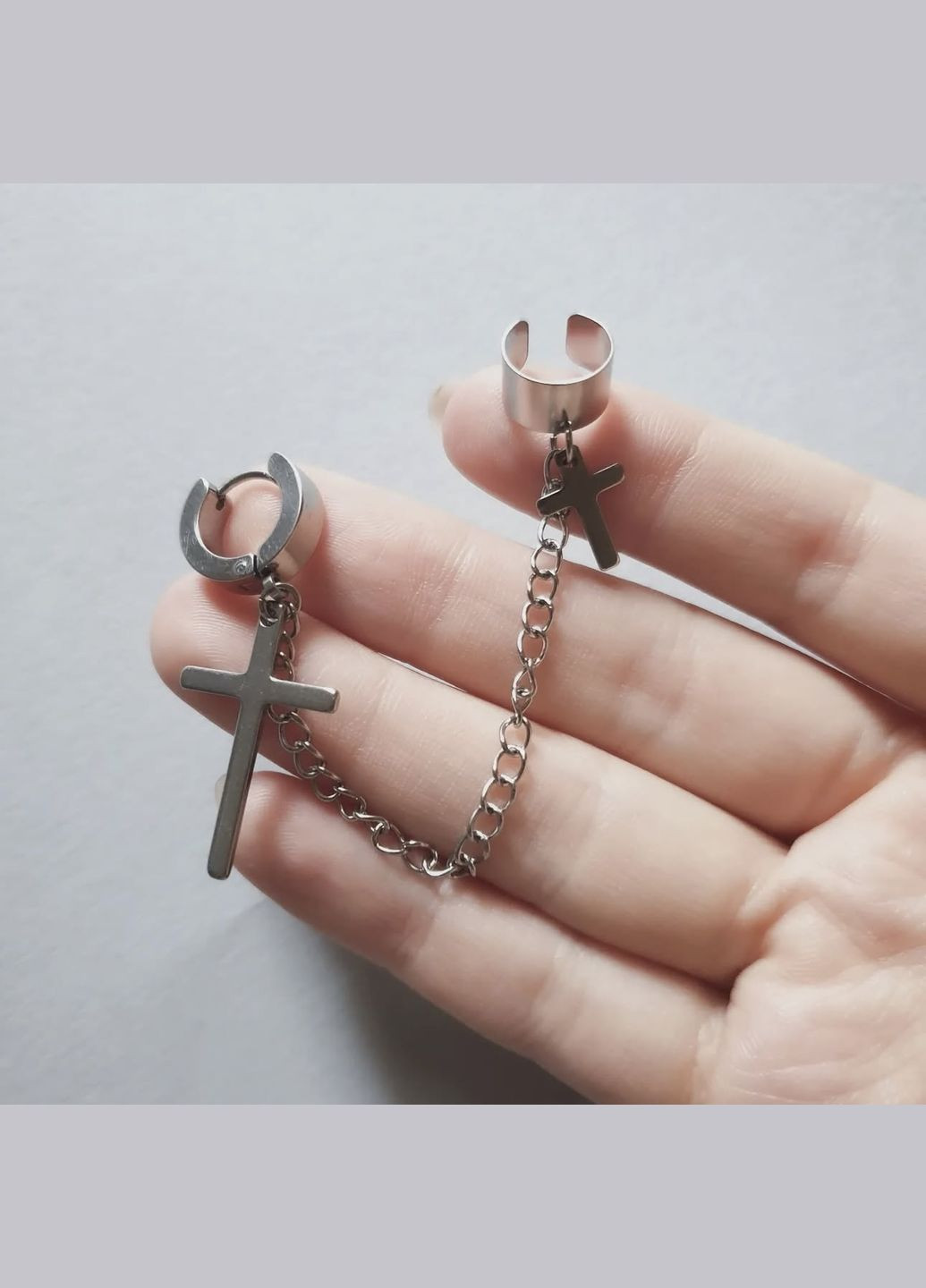 Минималистичная серьга кафа с крестами и цепочкой унисекс гранж готическая эстетика панк серебристая клипса причудливый стиль No Brand (325489393)
